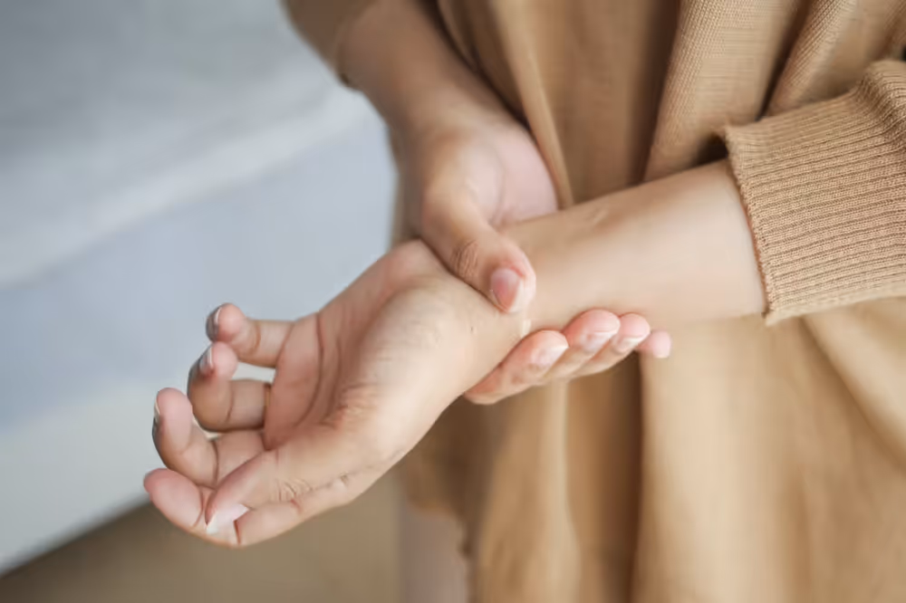 Physiotherapy for wrist pain at Bodylogics