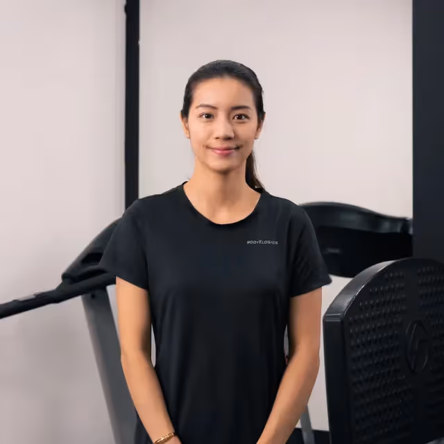 Portrait of Evelyn Yu